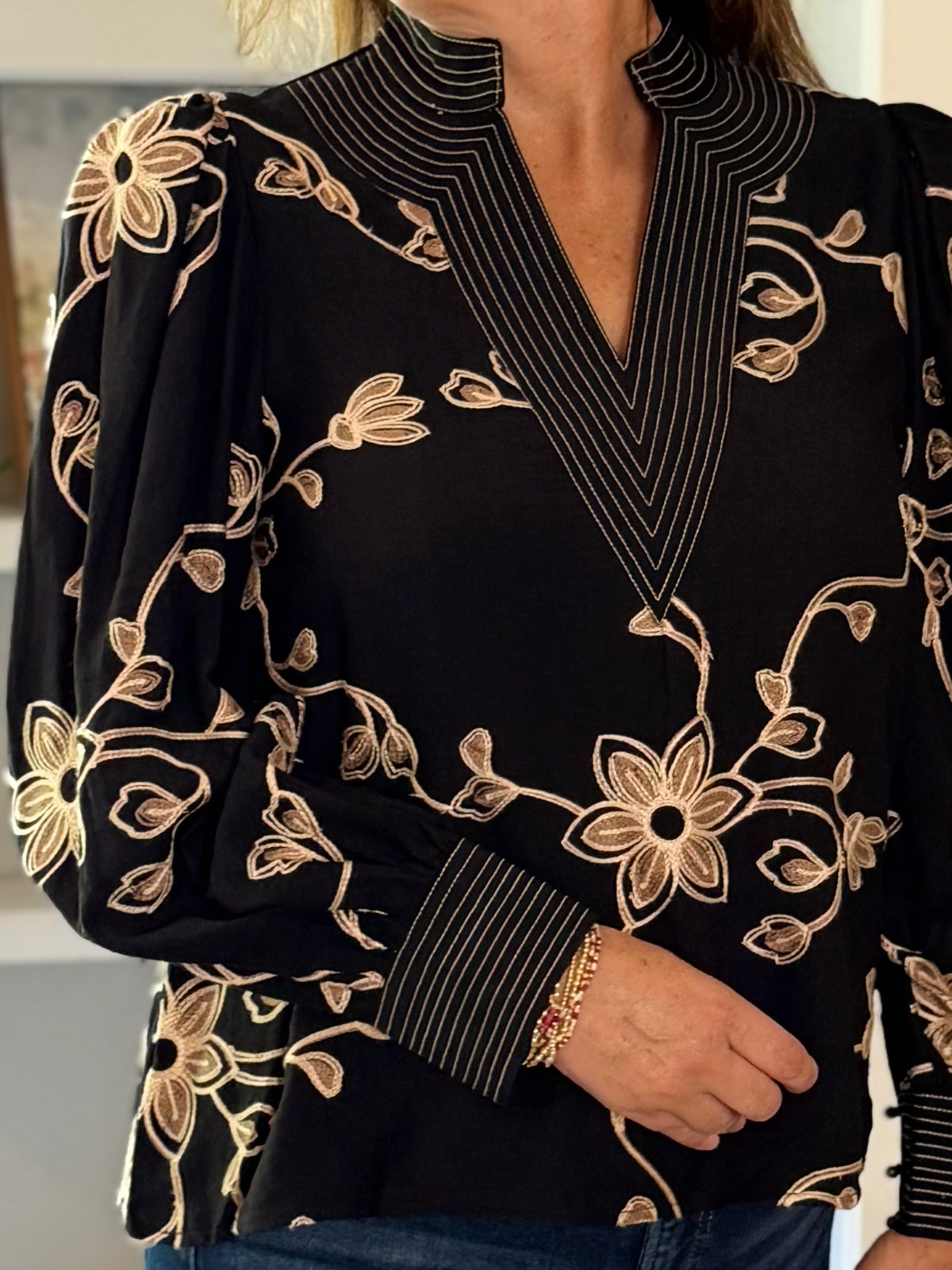 Remarkable Details Embroidered Blouse - Black
