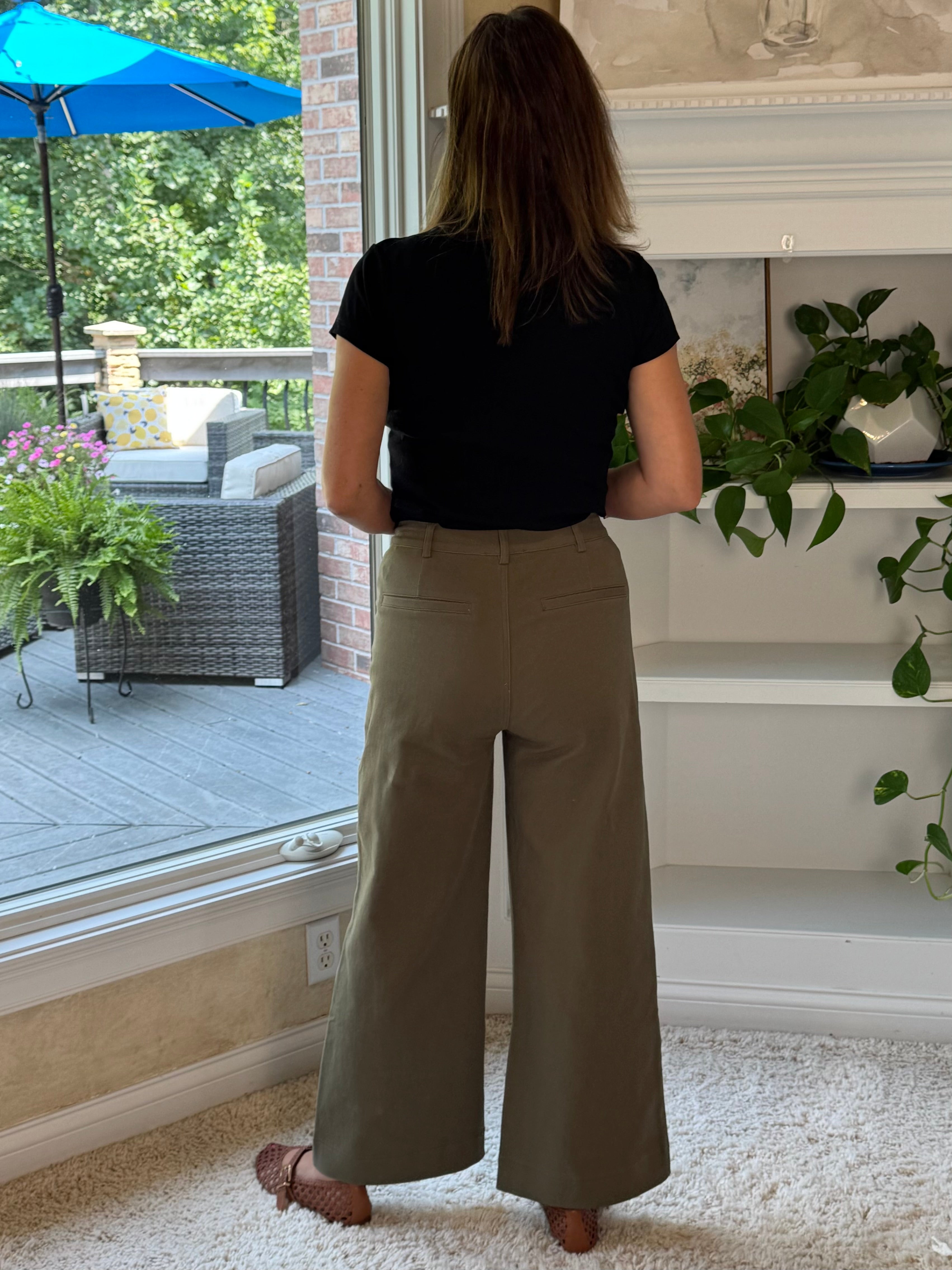 Scallop Pocket High-Rise Wide Leg Ankle Pants - Olive
