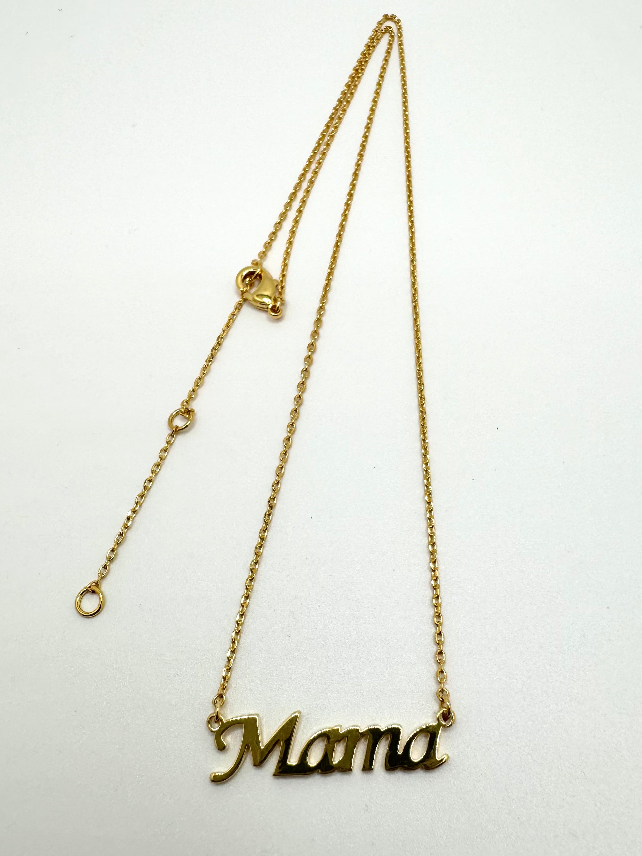 Mama Necklace