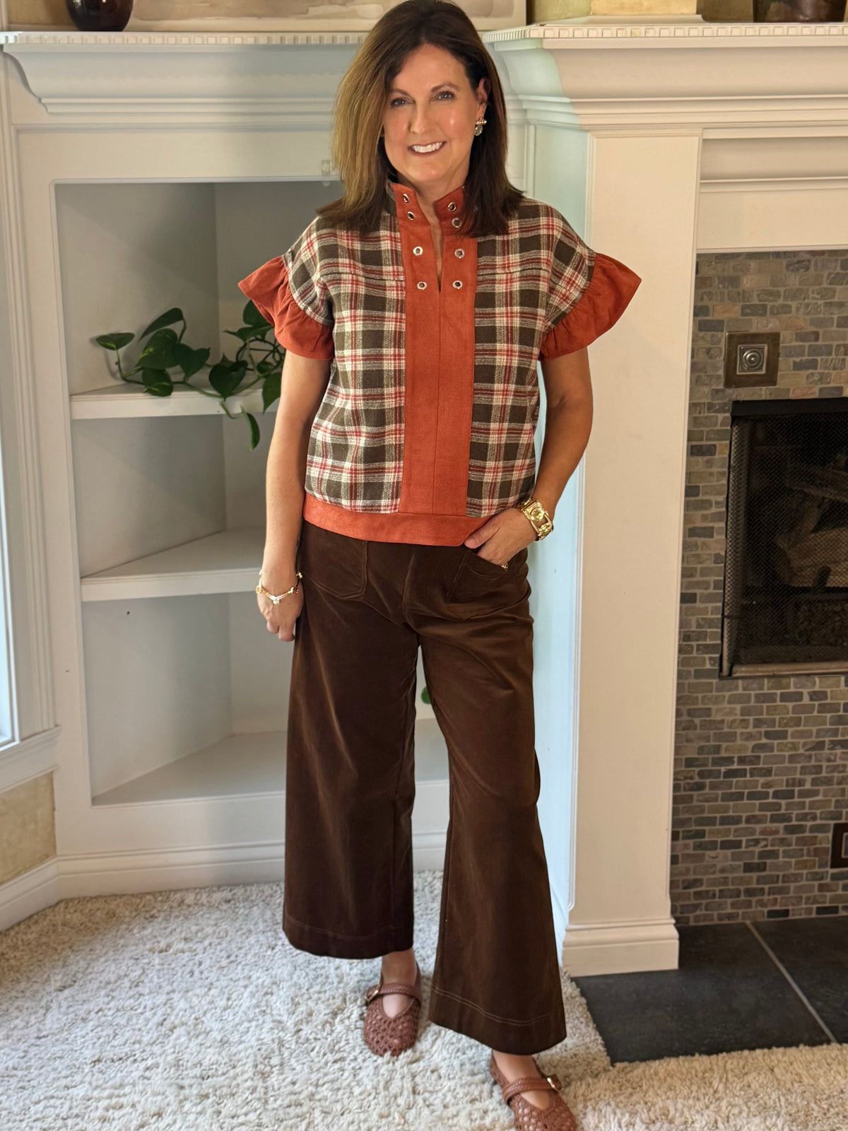 Everyday Luxe Wide Leg Cropped Corduroy Pants - Brown