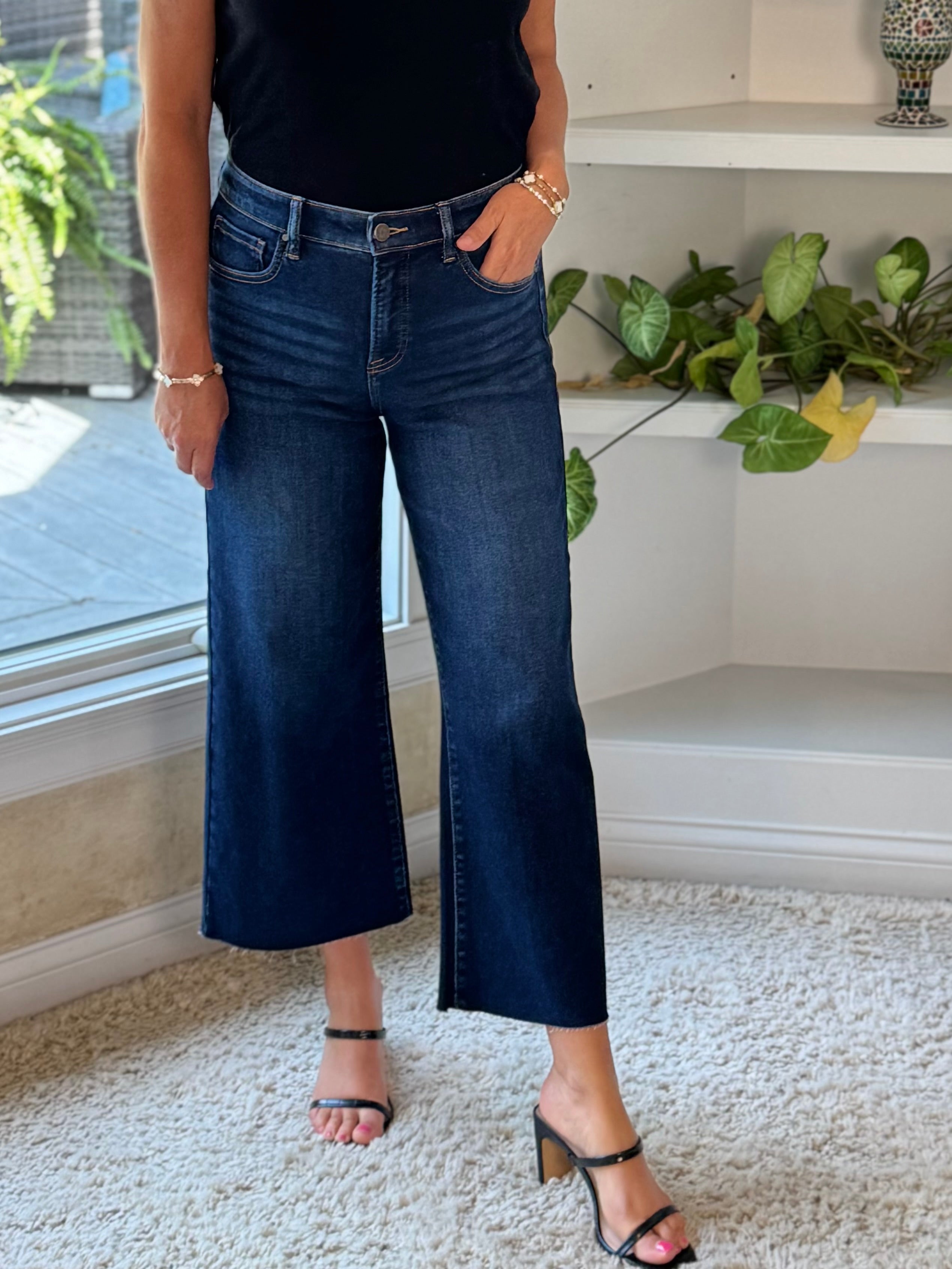 Risen High-Rise Wide Leg Crop Jeans - Dark Blue