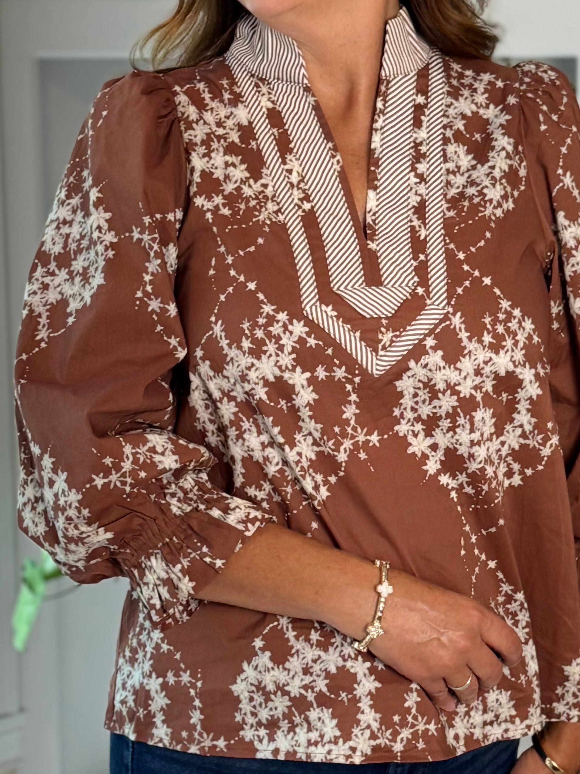 Café Contrast Top