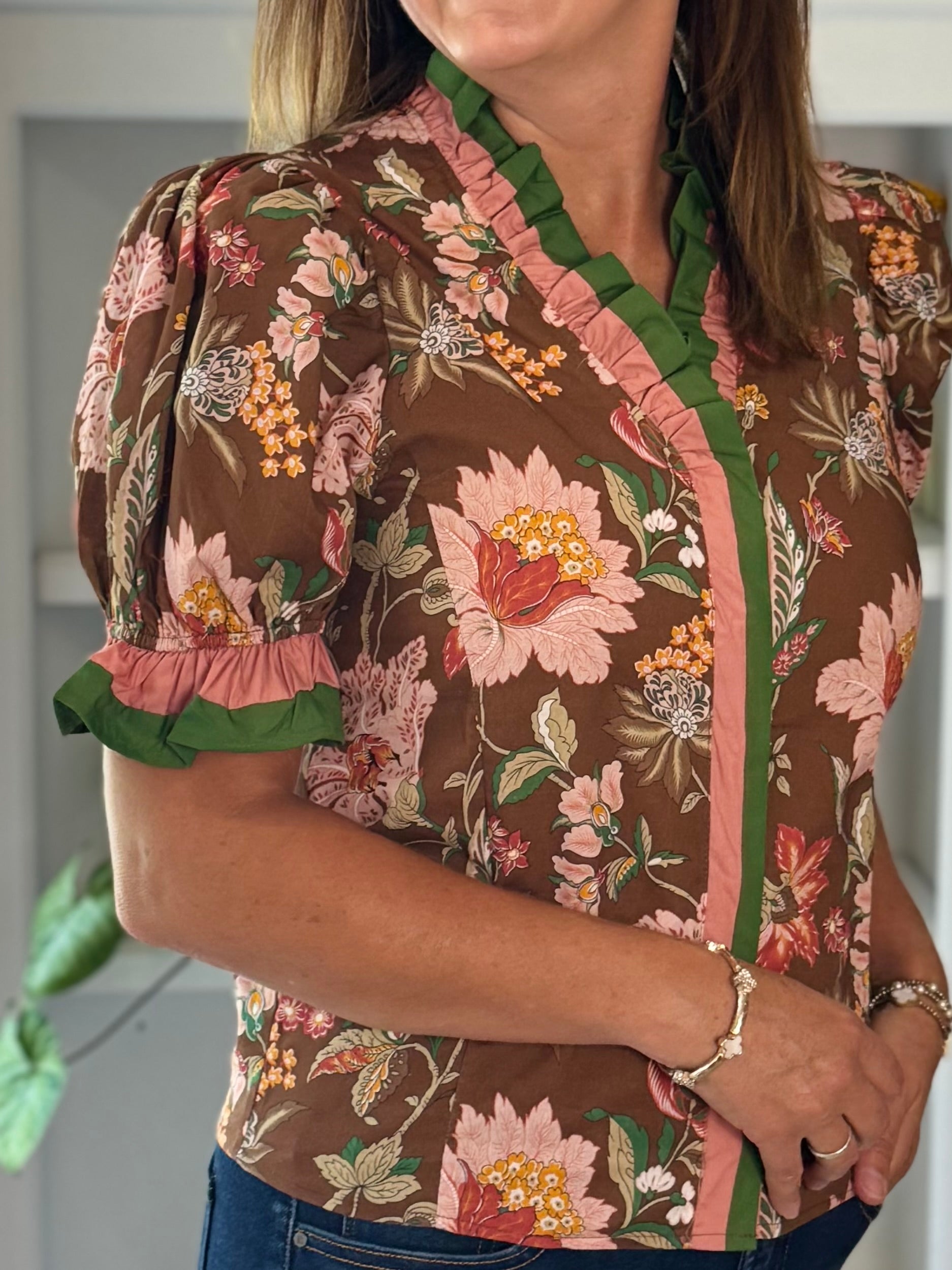 Floral Edge Contrast Top