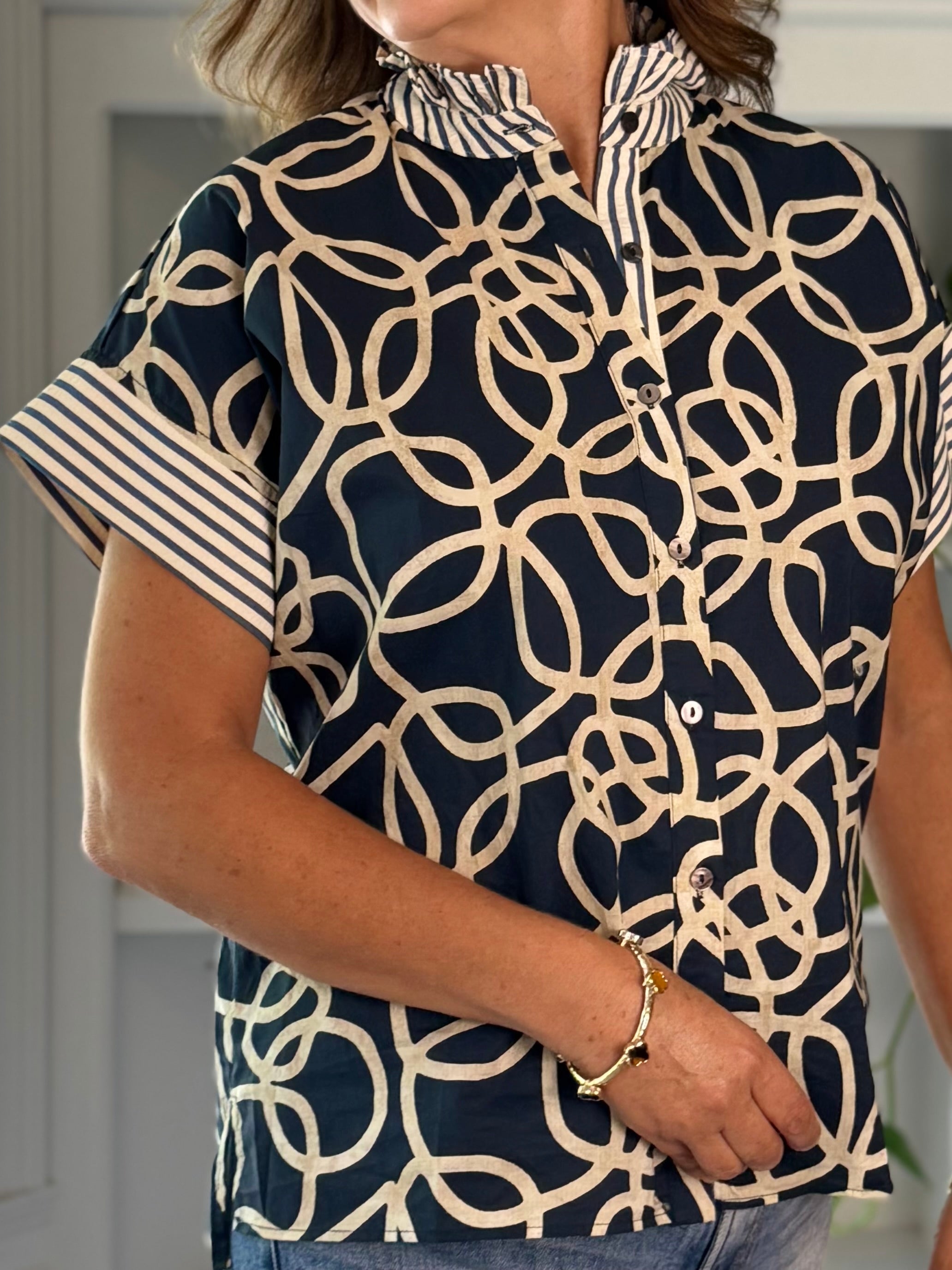 Connections Contrast Top