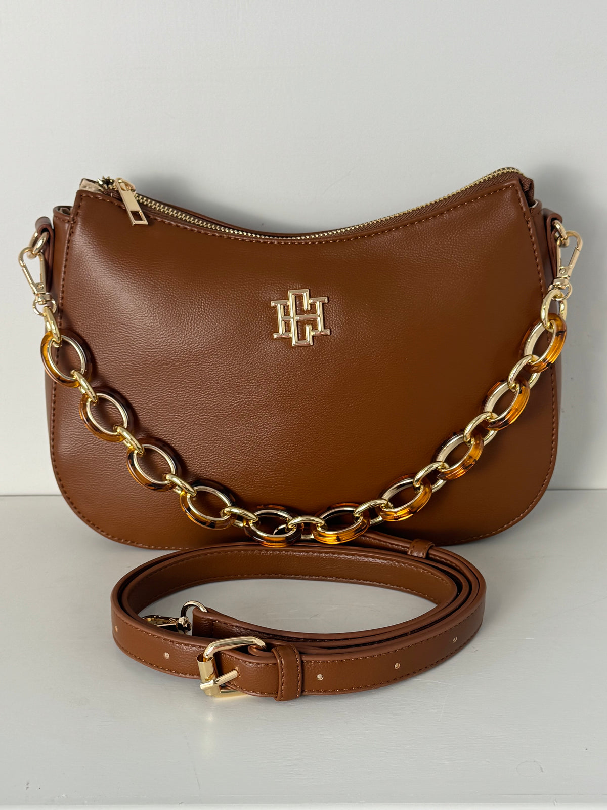 Perfectly Linked Crossbody Bag - Saddle