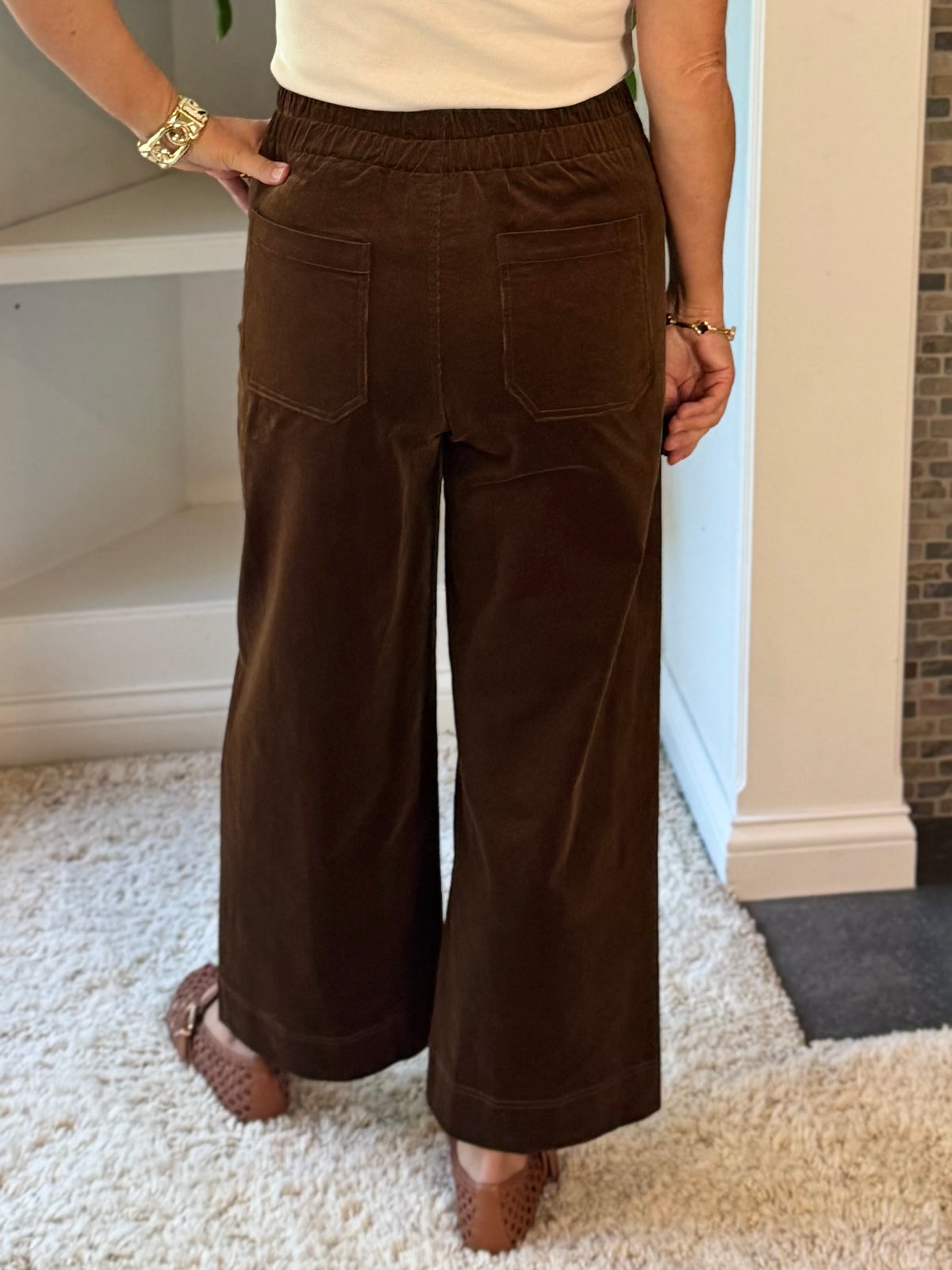 Everyday Luxe Wide Leg Cropped Corduroy Pants - Brown