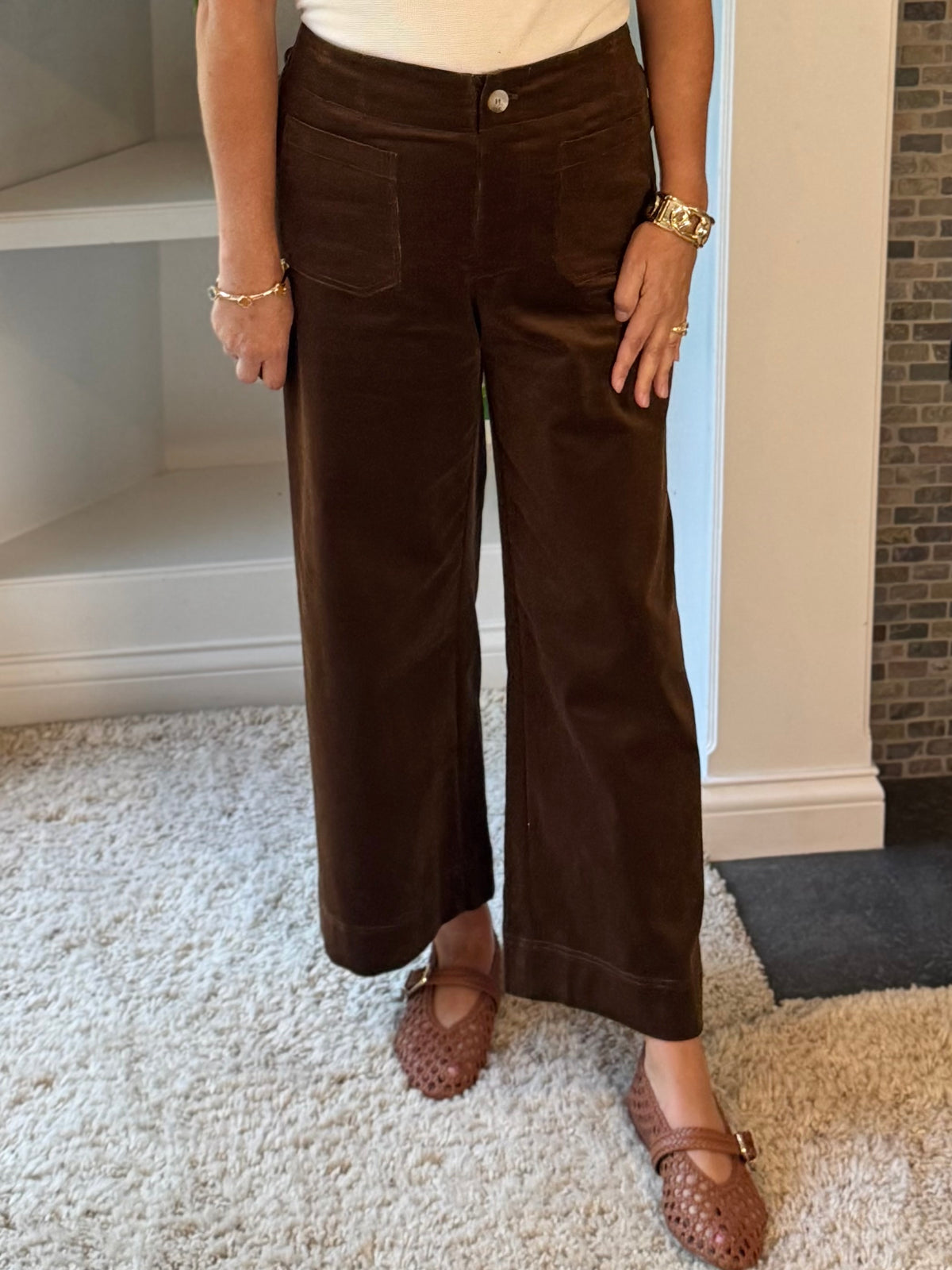 Everyday Luxe Wide Leg Cropped Corduroy Pants - Brown