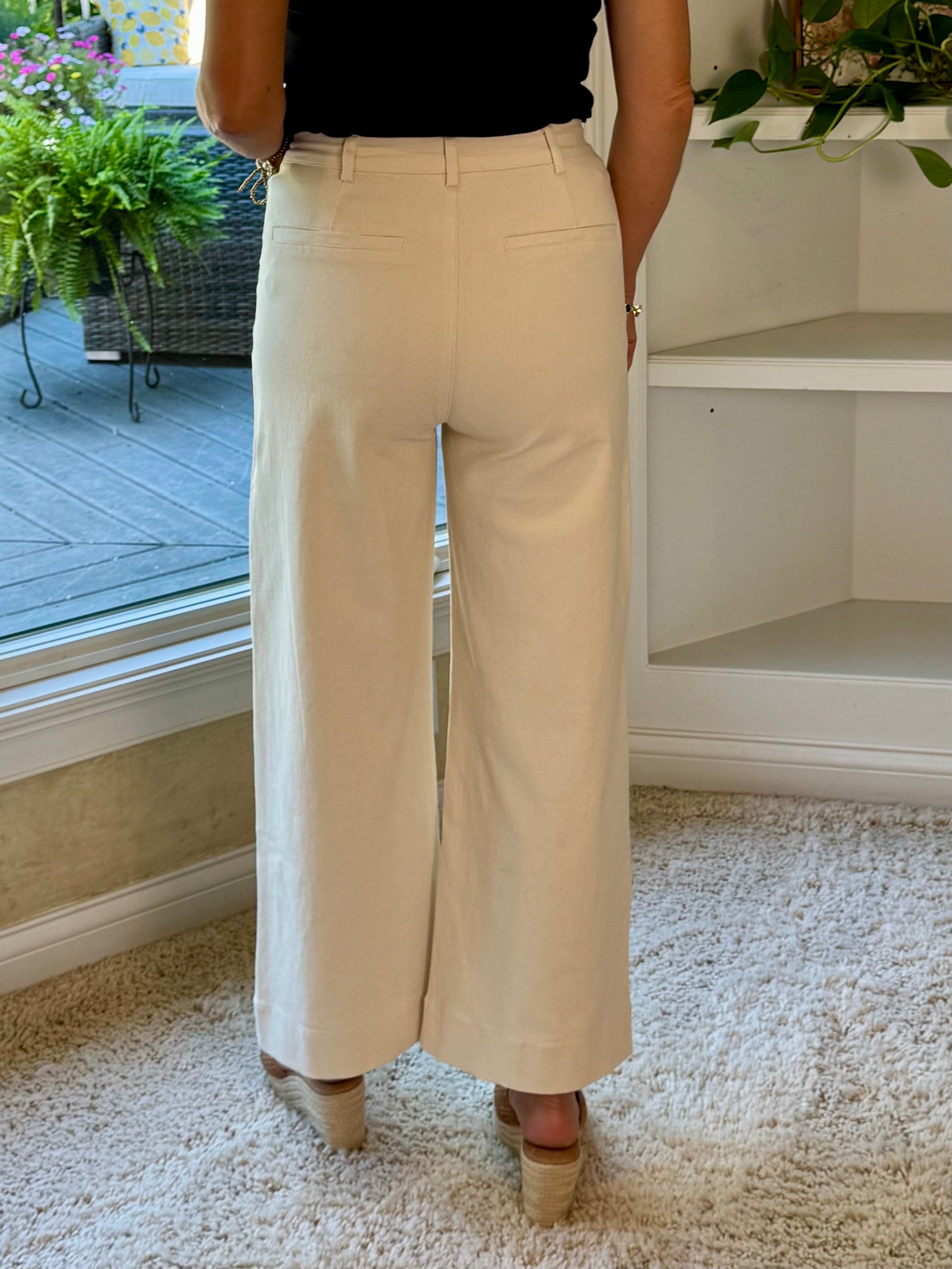 Scallop Pocket High-Rise Wide Leg Ankle Pants - Ecru