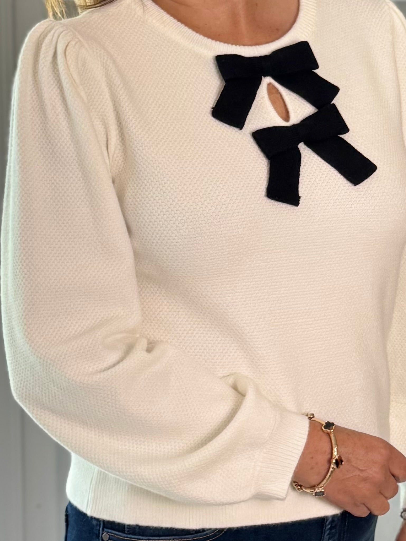 Two of a Kind Bow Knit Top - Ivory