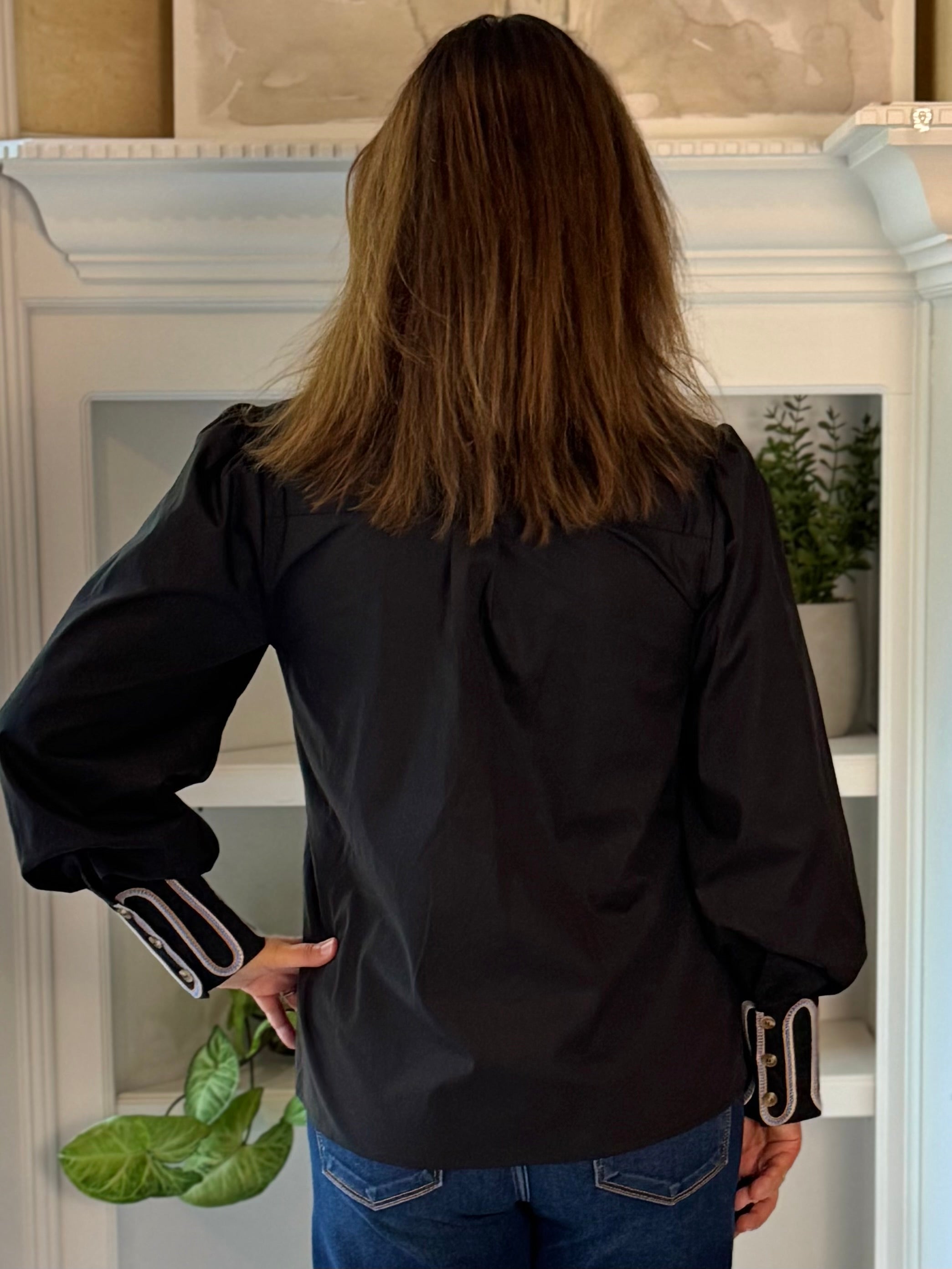 Center Stage Blouse – Black