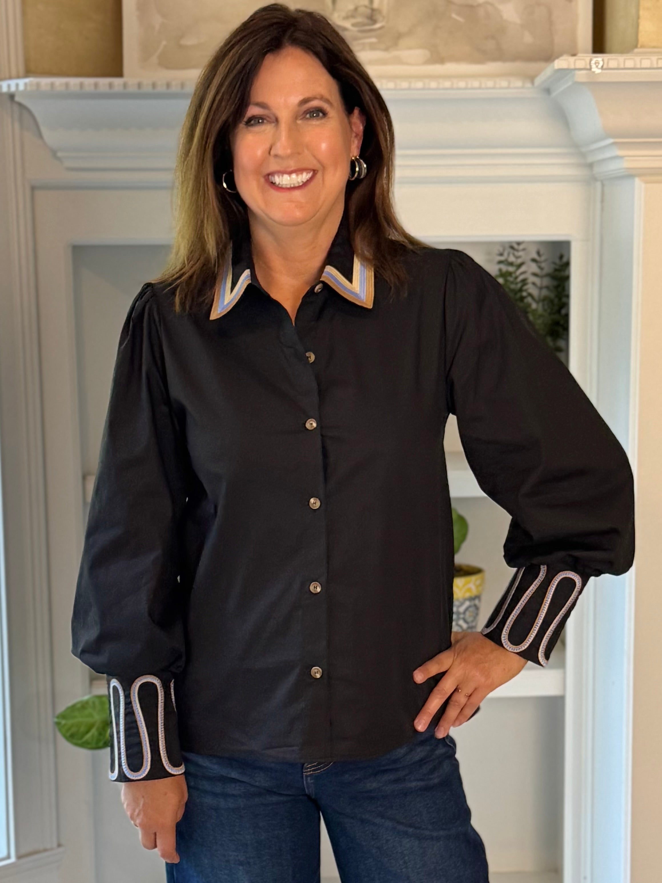 Center Stage Blouse – Black