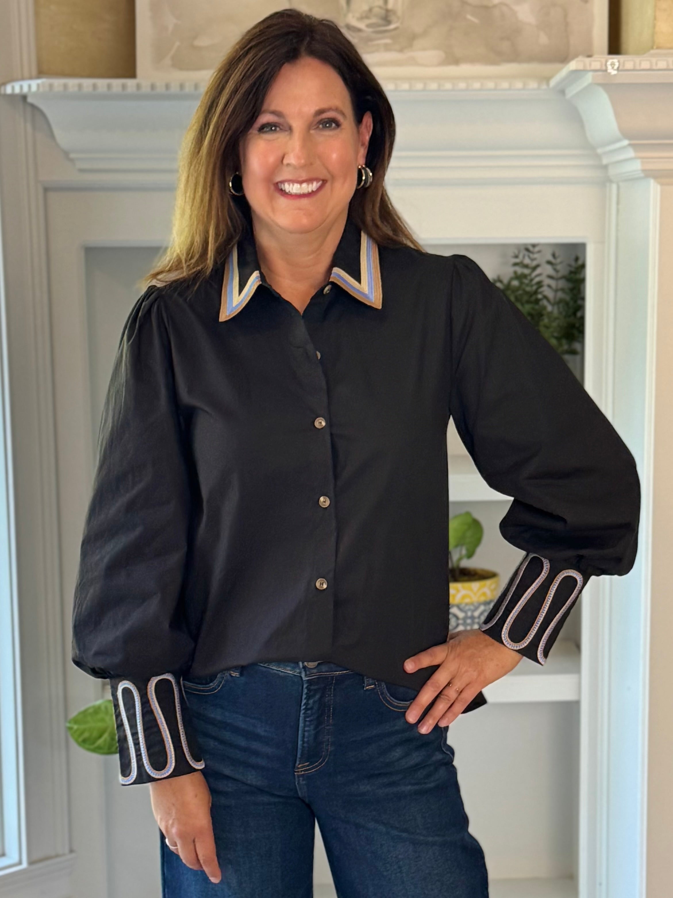 Center Stage Blouse – Black
