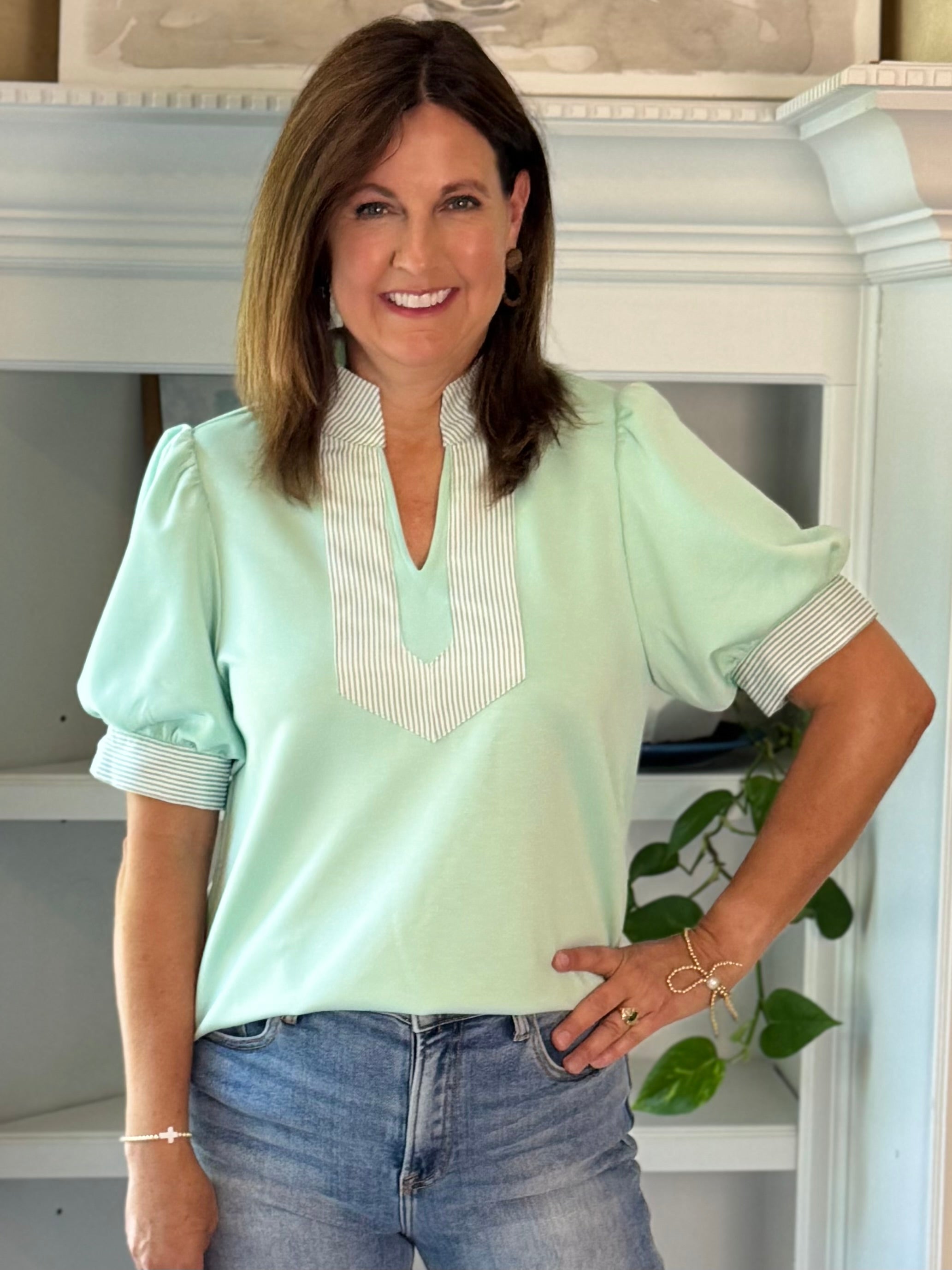 Timeless Contrast Top - Mint