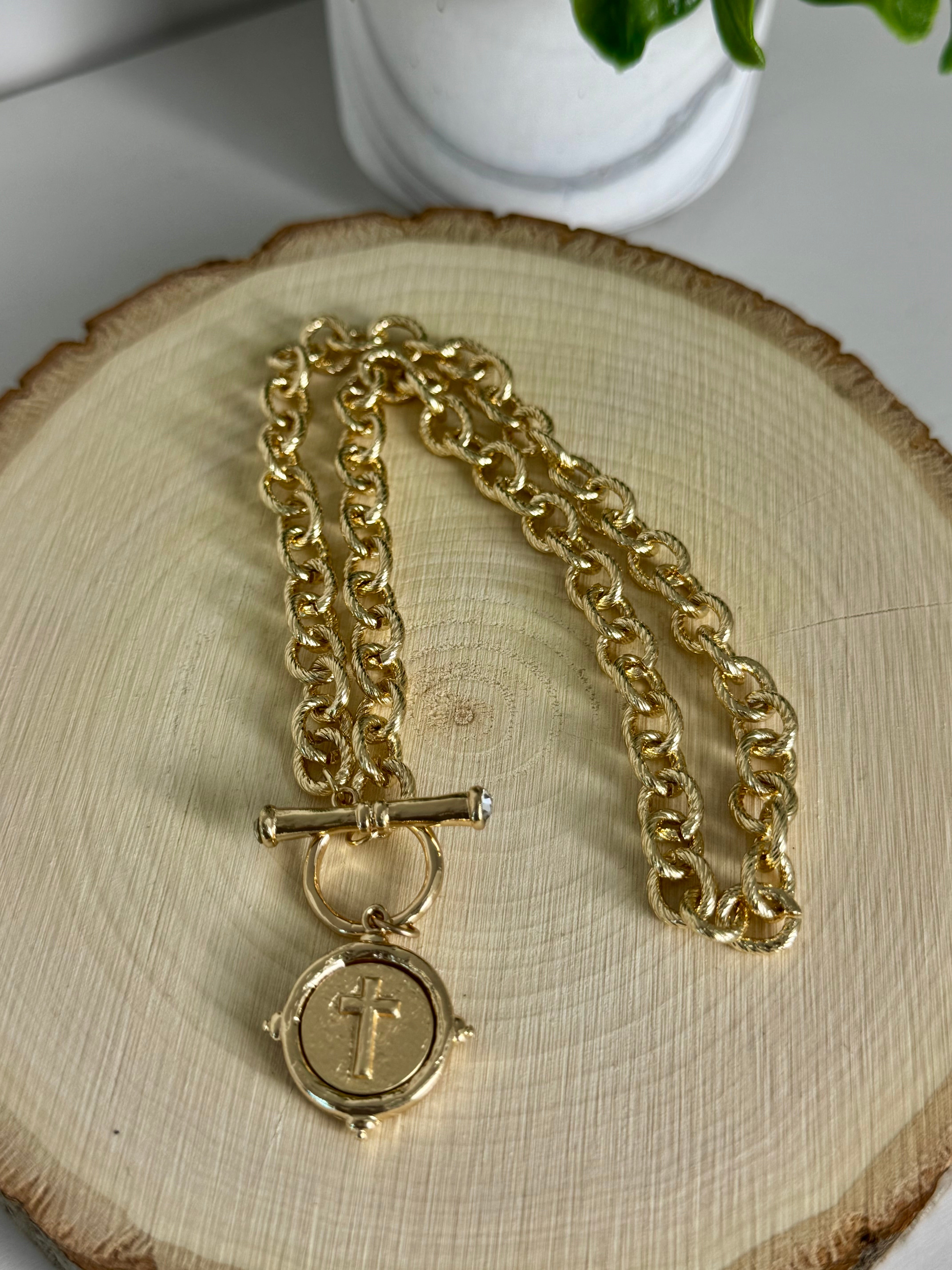 Grace Toggle Necklace