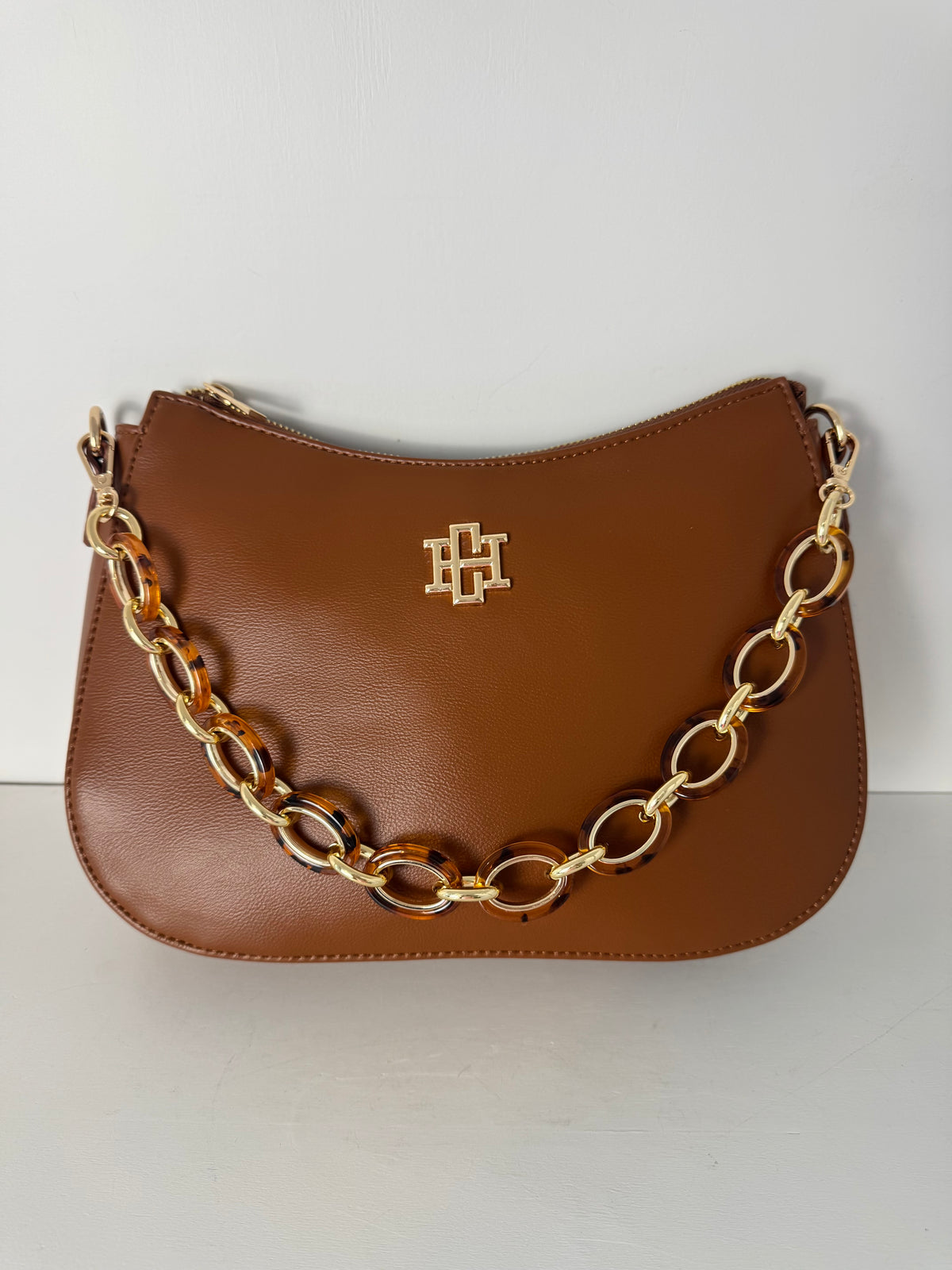 Perfectly Linked Crossbody Bag - Saddle