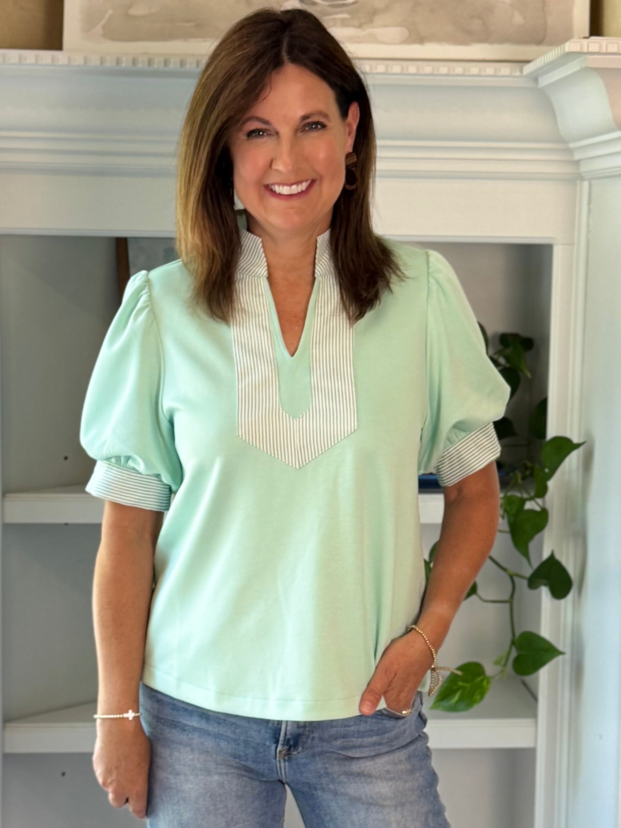 Timeless Contrast Top - Mint